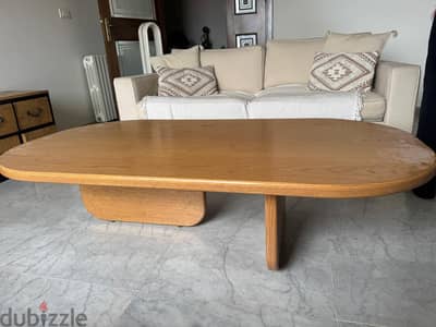 Stylish Wooden Coffee Table – Great Condition