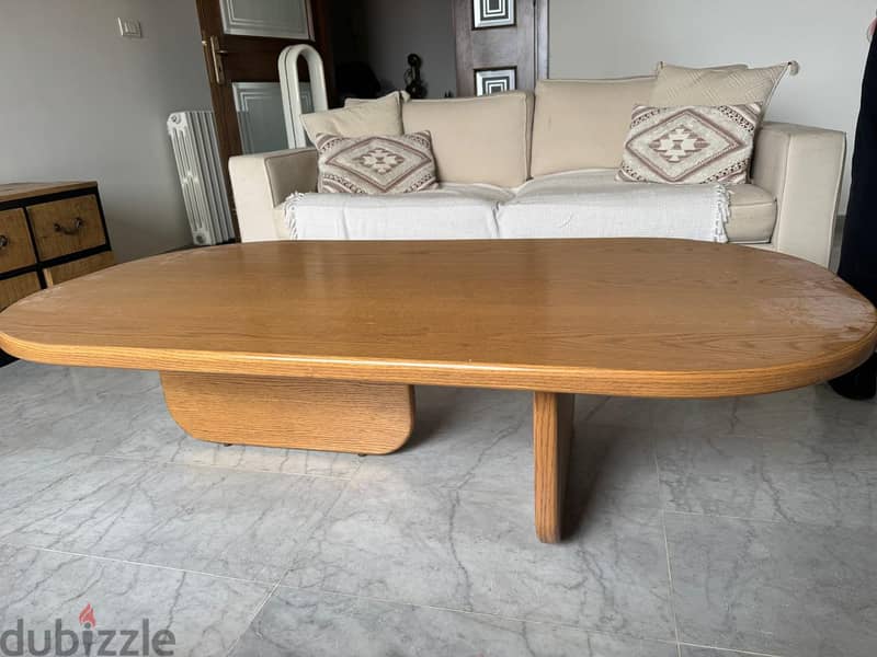 Stylish Wooden Coffee Table – Great Condition 0