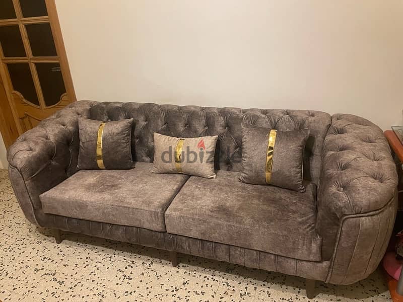 SOFA, 3 seater, with cushions. 0