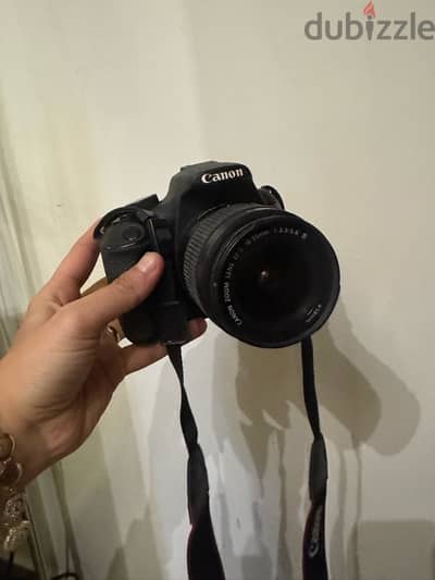 canon eos 1200 camera