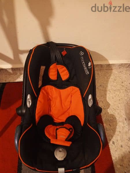 baby bathtub and car seat 5