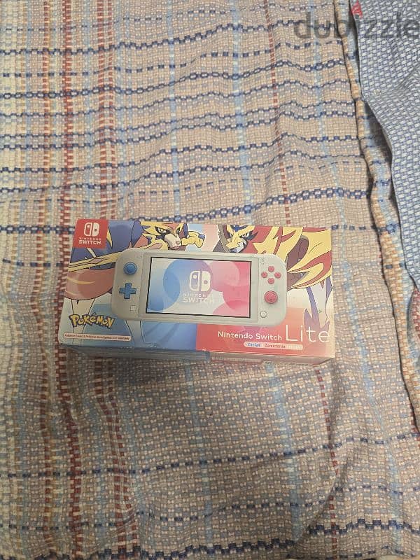 Nintendo lite limited pokemon edition 3