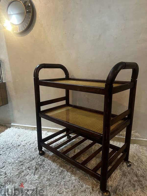 vintage rattan trolley in excellent condition. 125$ 2