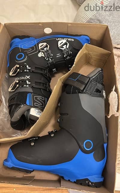 ski boots salomon 44