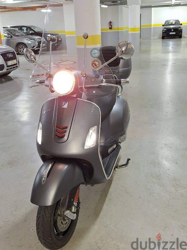 VESPA 300 GTS SPORT Italian 0