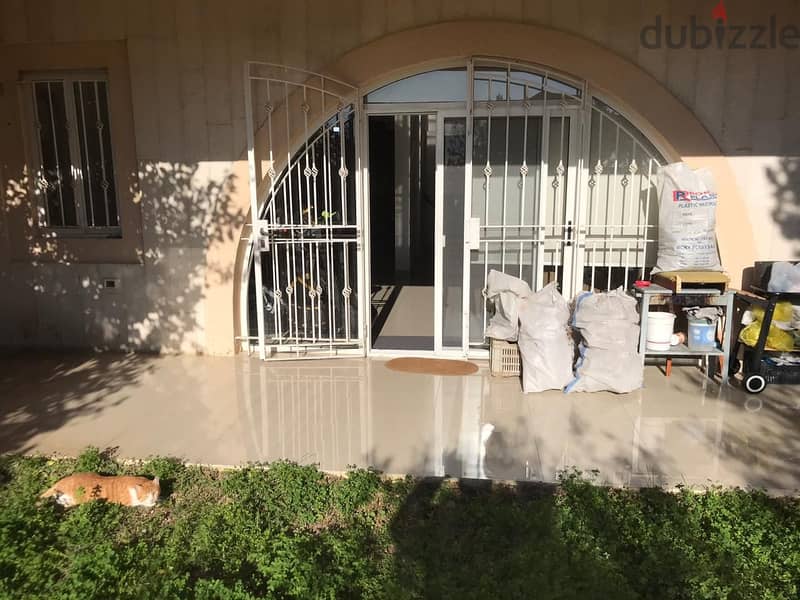 Villa for sale in Amchit - فيلا للبيع في عمشيت 0