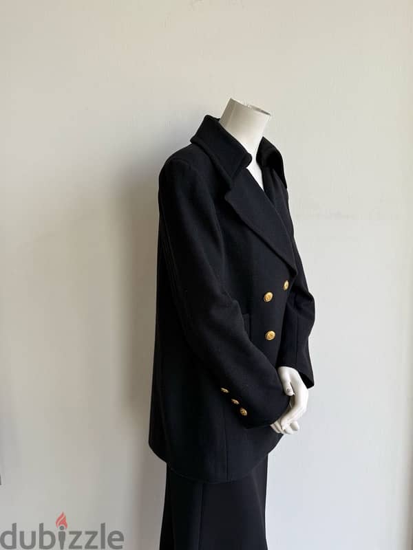 Rare timeless 1996 vintage Chanel black wool jacket 1