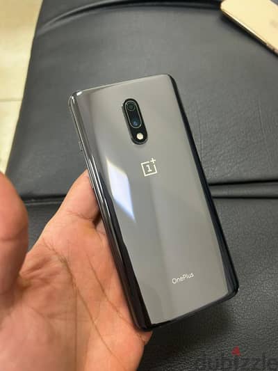 OnePlus 7 ( 128 Gb / 8 Ram ) as new jeye mn bara