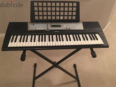 yamaha PSR-E203 with stand like new