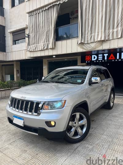 Jeep Grand Cherokee 2011 Overland v6