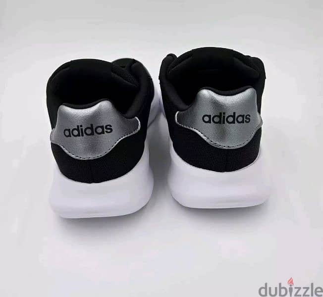 Adidas shoes original not worn size 42 4