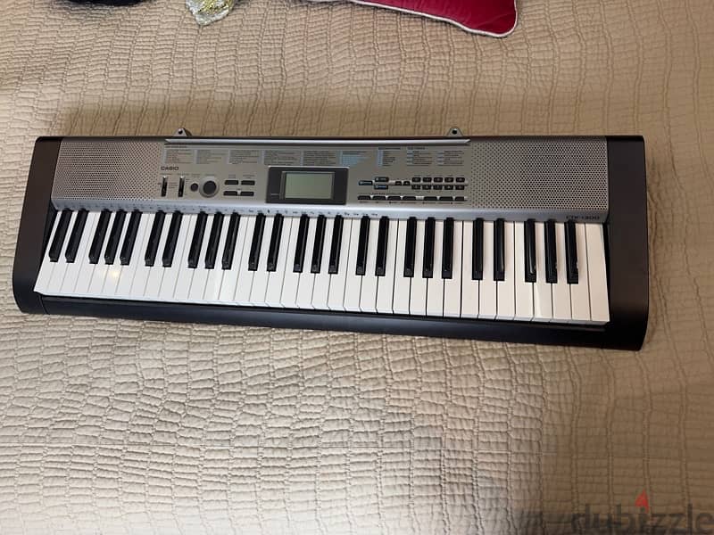 Casio CTK 1300 piano 0