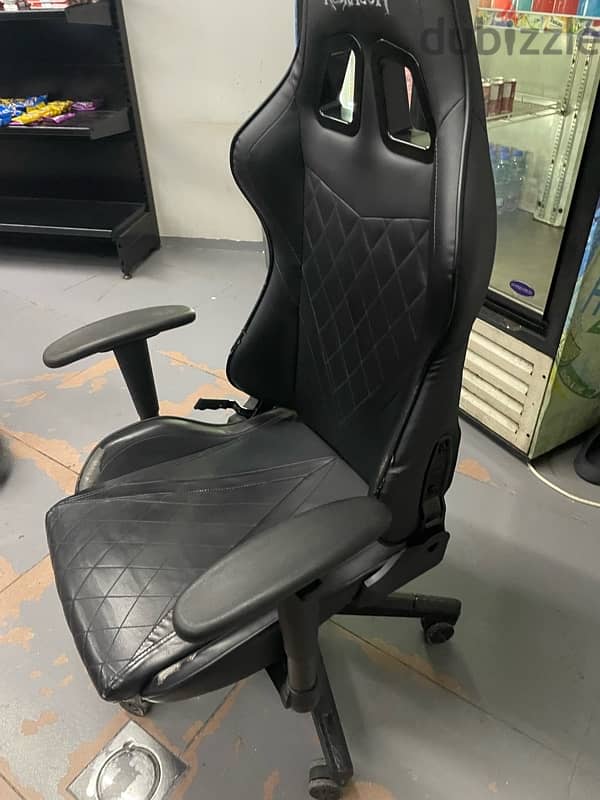 50$/ Gaming Chairs for sell, 10+ chairs \ 50$ 1