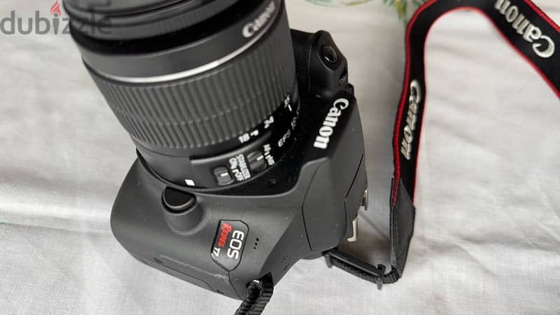 Canon EOS Rebel T7 / 2000D 4