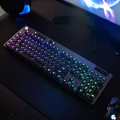 Logitech 815 mechanical gaming keyboard