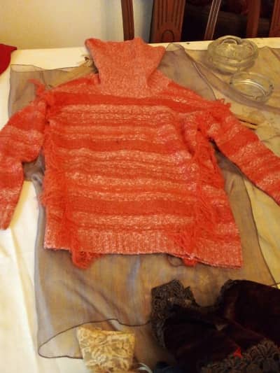 orange/pink wool