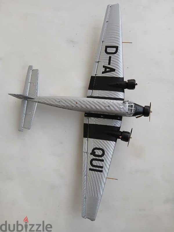 diecast airplane 1