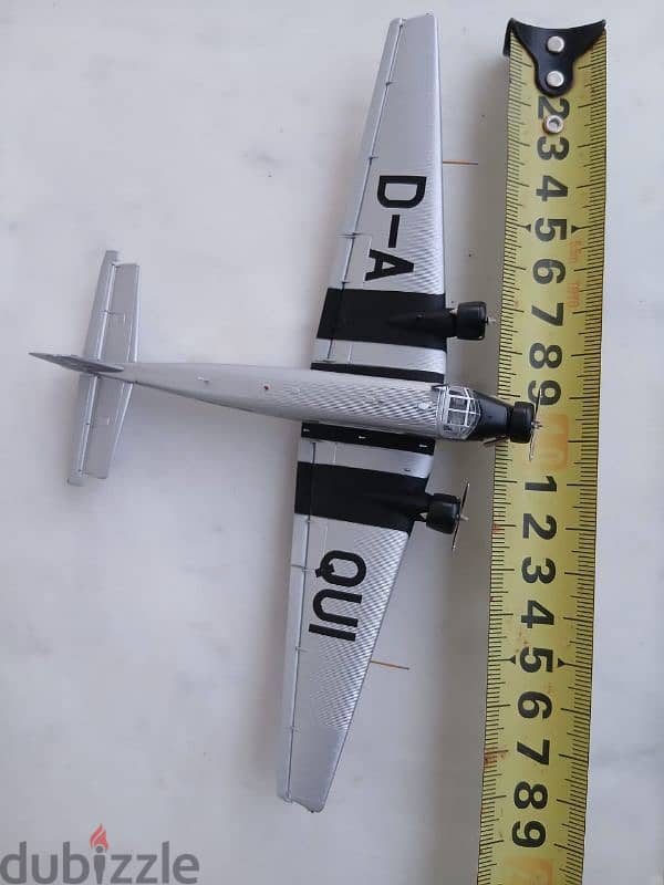 diecast airplane 2