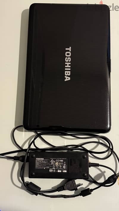 Toshiba Satellite C850 - B519