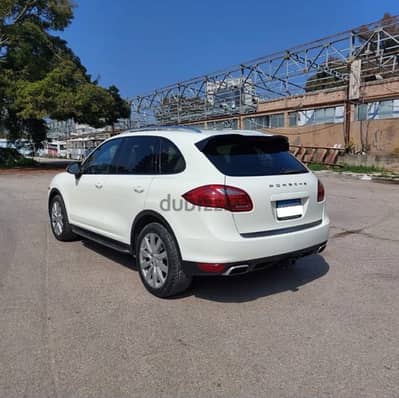 Porsche Cayenne 2011