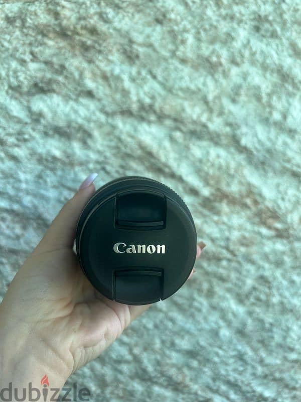 Canon EOS 4000D + zoom lens EF-S-18 55mm 2