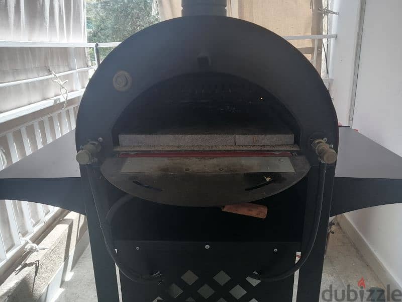 Hybrid Pizza Oven 0