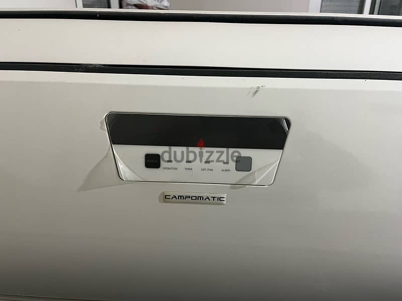 1 x AC Midea 1 x AC Campomatic 2