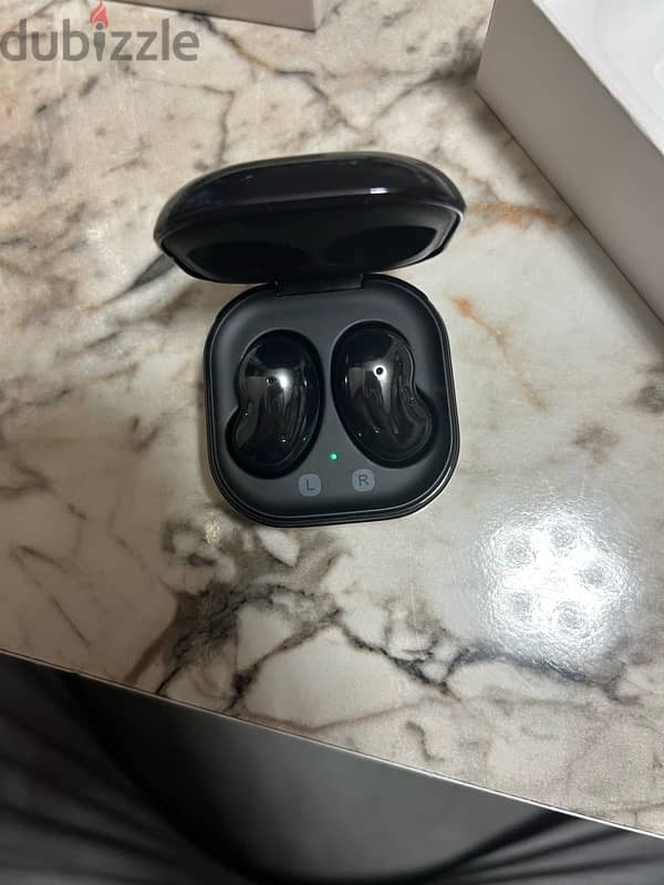 Samsung Buds Live 2