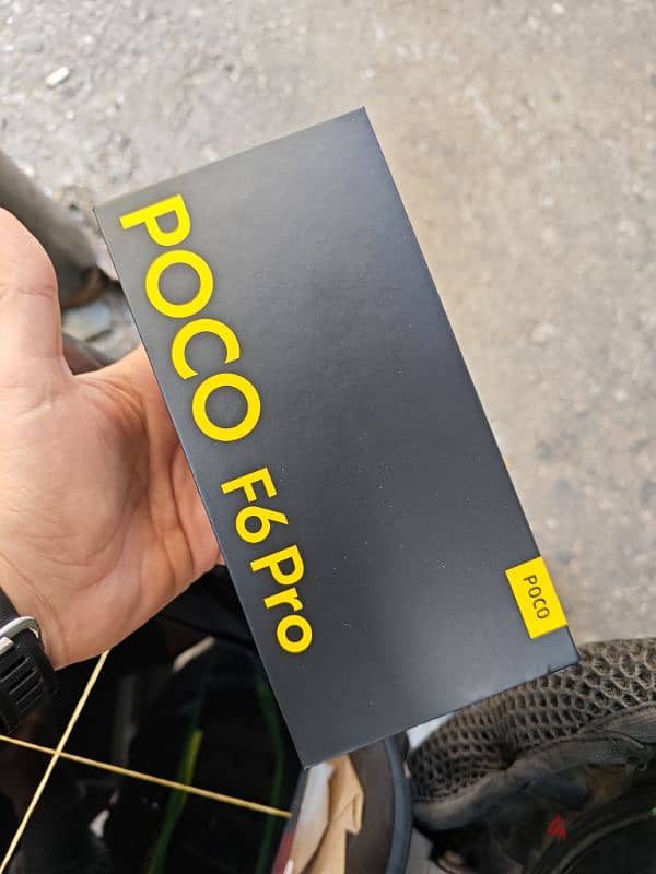 poco f6 pro 12/512 1