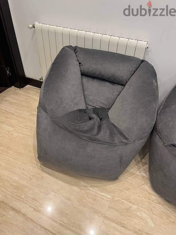 L shape sofa with 3 bean bags 6