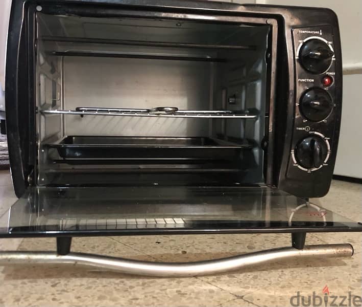 Small Electric Oven 1