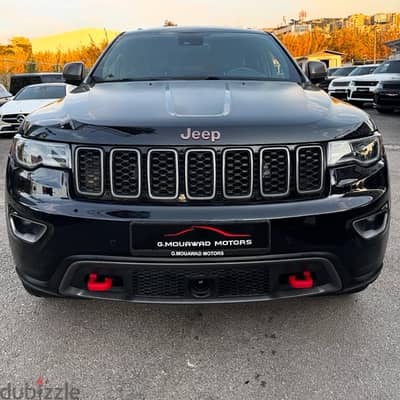 Jeep Grand Cherokee TrailHawk MY 2017! Clean Carfax!!! Like Neww