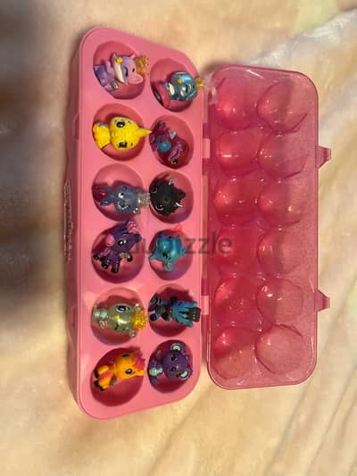 12 piece figurine HATCHIMALS