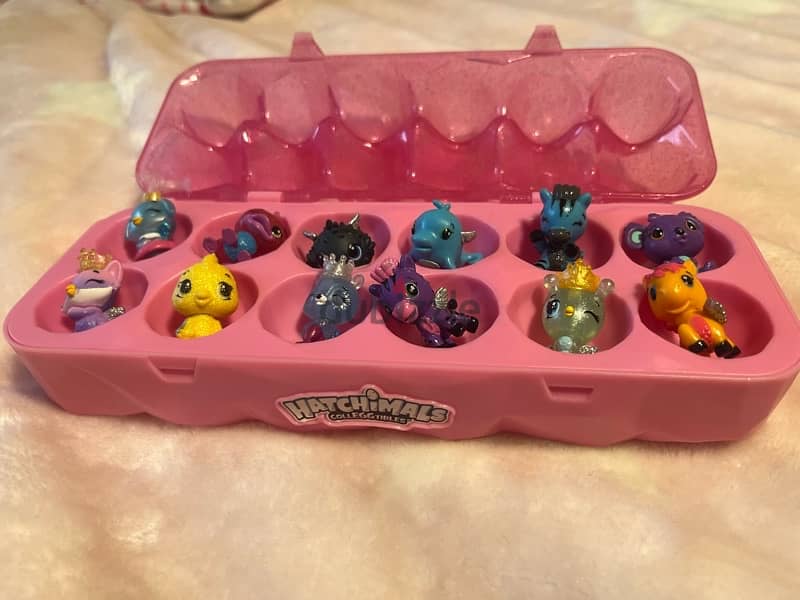 12 piece figurine HATCHIMALS 2