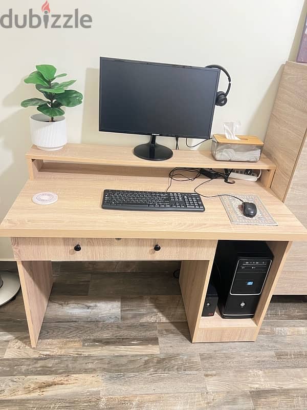 Home Office Desk with Screen Stand 1