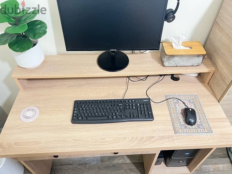 Home Office Desk with Screen Stand 2