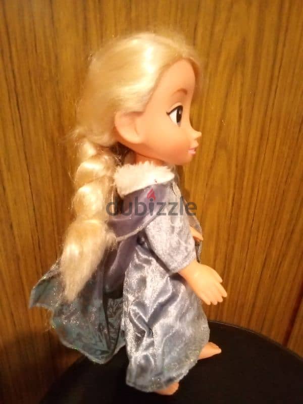 ELSA SINGING +TRADITIONS 35 Cm -FROZEN 2 as new mechanism doll=30$ 2