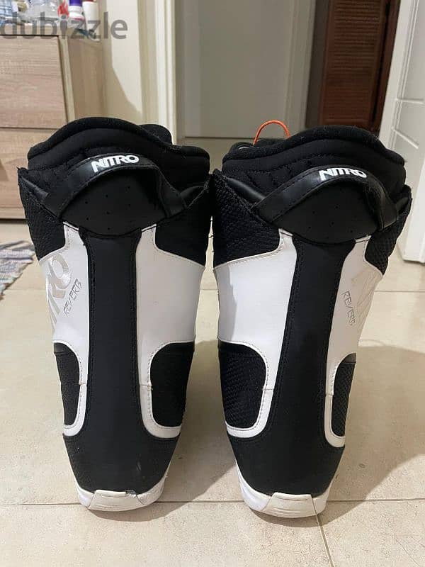 snowboarding boots - almost new 2