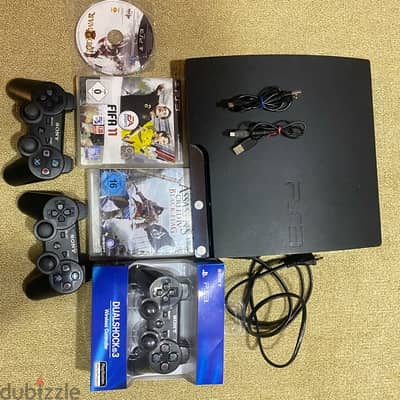 ps3 Slim 320gb like new 3 controller 1 new+ 4 games