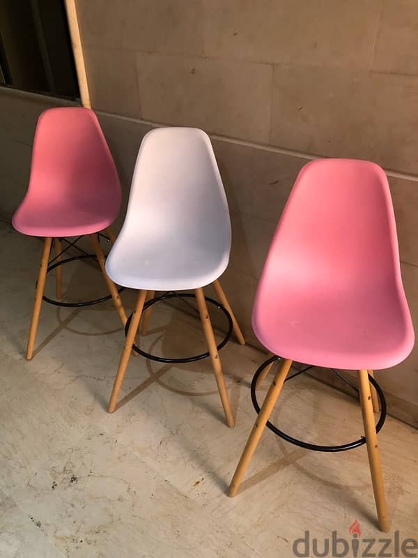 3 high chairs / bar chairs. 60$ 0