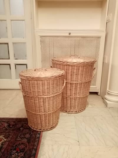 Beautiful Wicker Baskets (2 sizes)