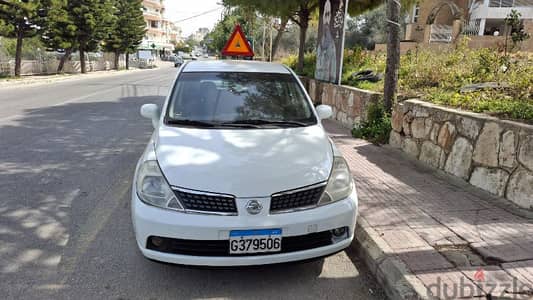 Nissan Tiida 2008