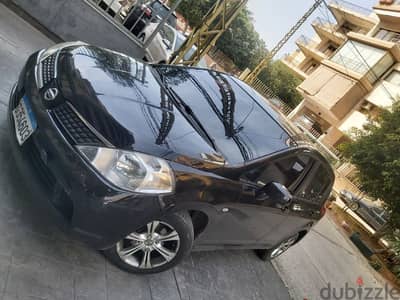 Nissan Tiida 2008