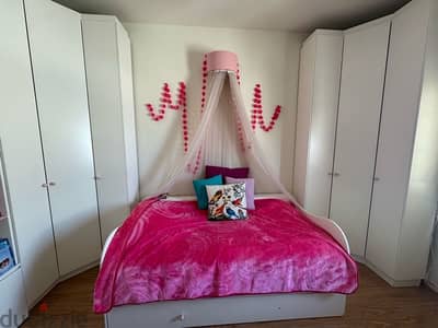 girl bedroom