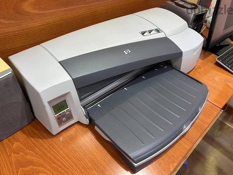 HP printer designjet 70 great condition needs printhead cleaning 1