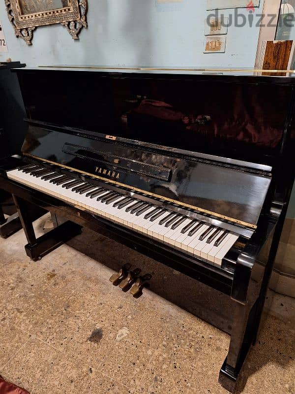 piano Yamaha u1 like new tuning warranty 4