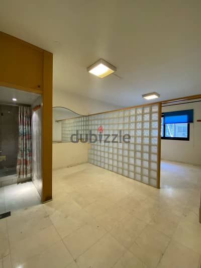 OFFICE FOR SALE IN HAMRA , مكتب للبيع في الحمرا (75SQ) , (HA-188)