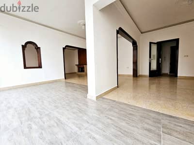 RA25-3998 Spacious Apartment for Rent in Sanayeh – 220m²