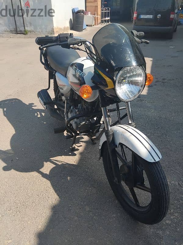 moto boxer bjaj 1