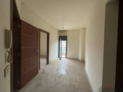 Office for rent in Jdeideh - مكتب للإيجار في جديدة